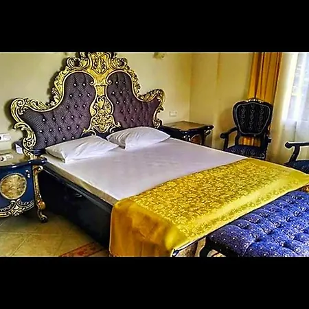 Hotell Uzun 3*
